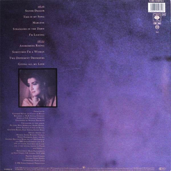 Sally Oldfield – Femme