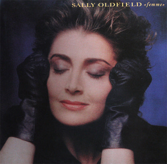 Sally Oldfield – Femme