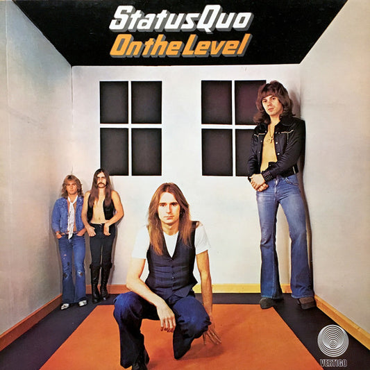 Status Quo – On The Level